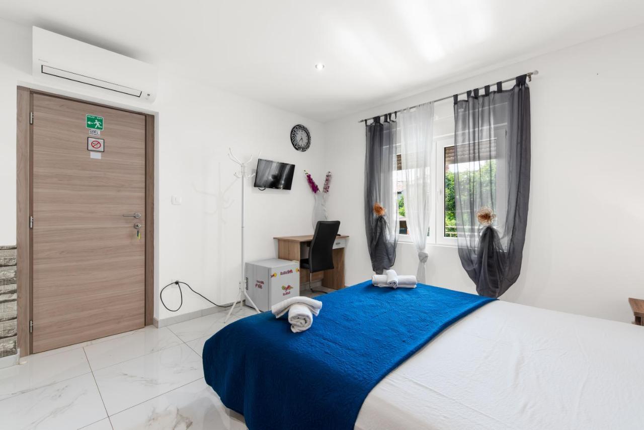 Alice Rooms Poreč Dış mekan fotoğraf